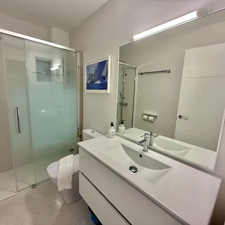 Apartamento Forcat - Bajo Con Jardín Y Piscina *