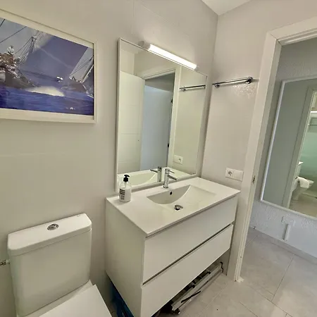 Forcat - Apartamento con jardín y piscina.
