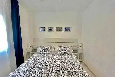 Apartamento Bajo Con Jardín Y Piscina - Forcat. *
