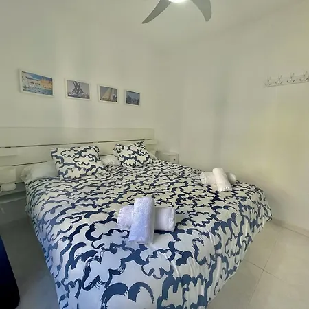 Bajo Con Jardín Y Piscina - Forcat. Apartamento *